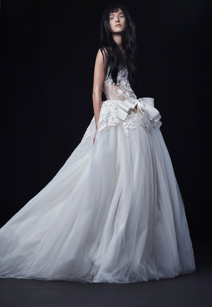 101315 vera wang bridal lead Модный образ невесты 2016