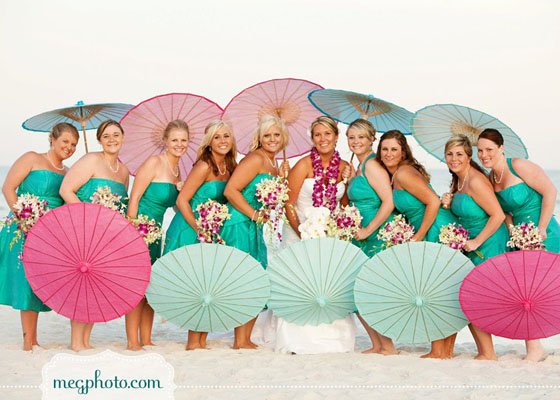 summer wedding ideas attire parasols meg baisden 10 интересных идей для пляжной свадьбы 2016