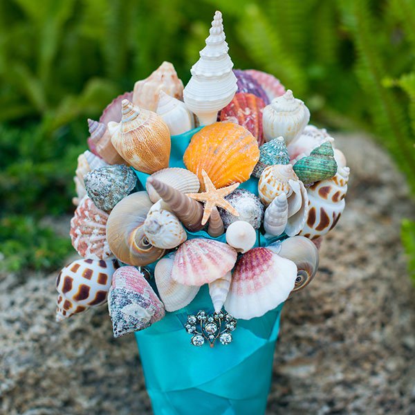summer wedding ideas seashell bouquet 10 интересных идей для пляжной свадьбы 2016