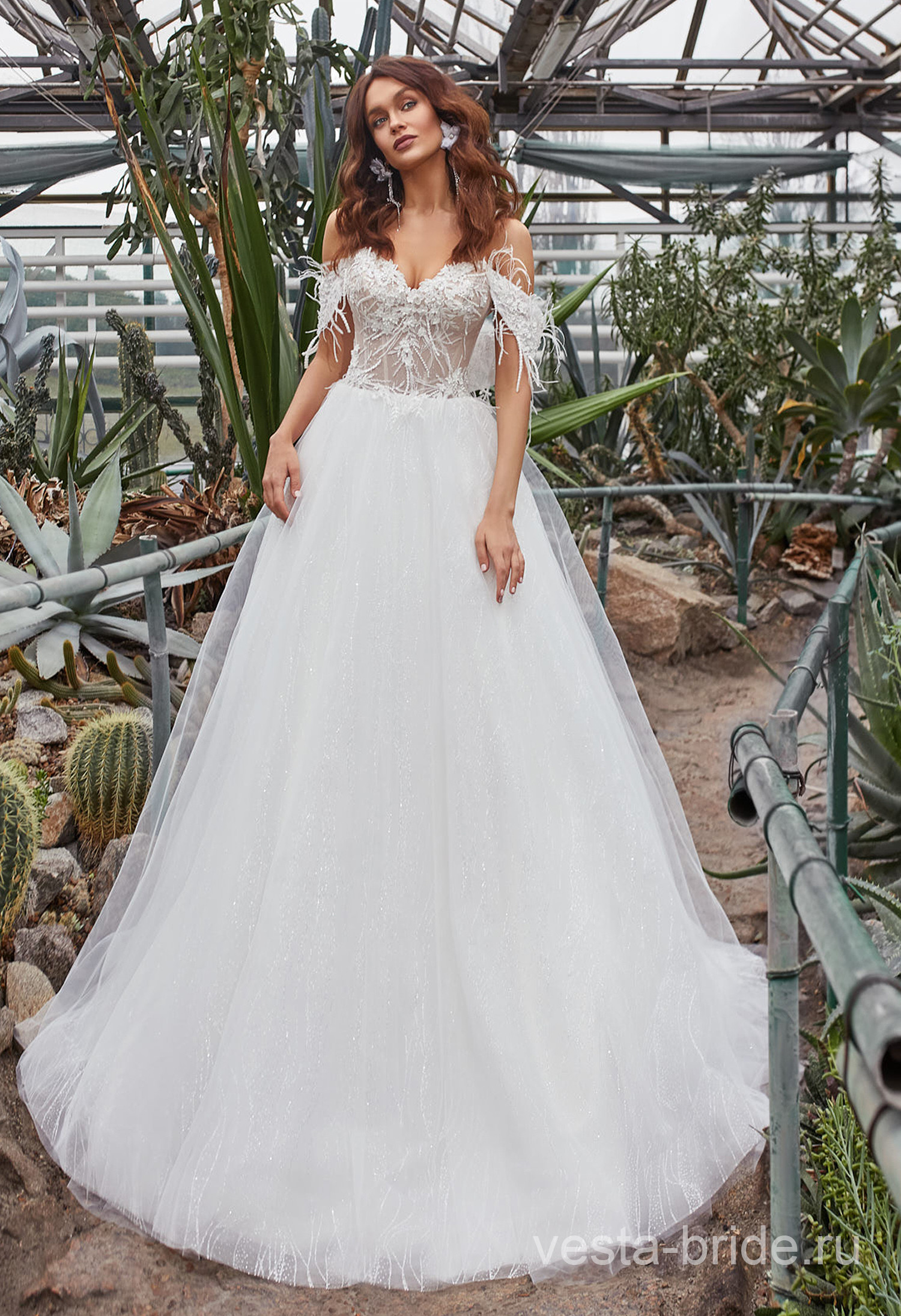 Кружевное свадебное платье А-силуэта Liana