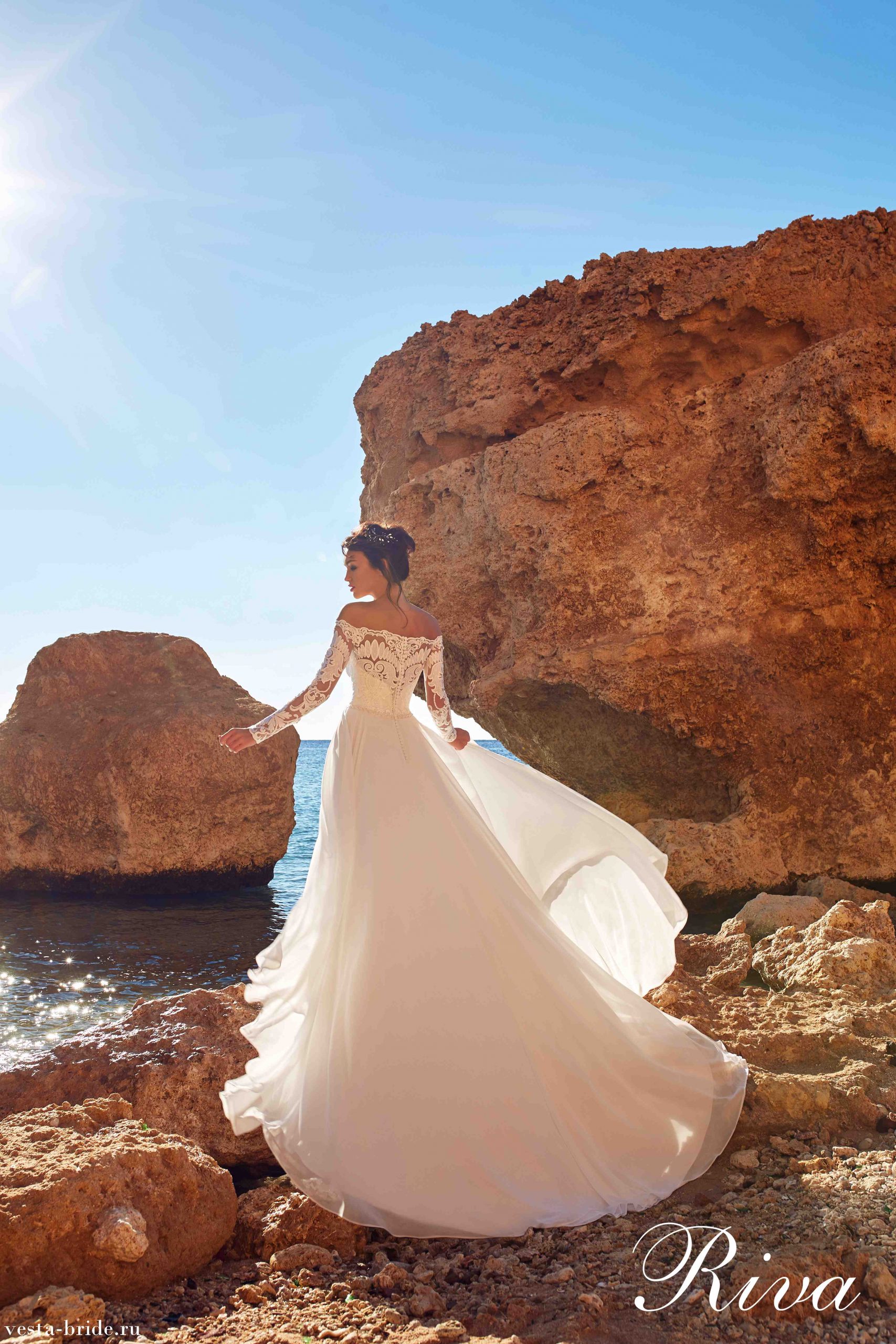 27q37hivk1c0o12zedaq8gsu8 scaled Кружевное свадебное платье Ампир (в греческом стиле) Riva