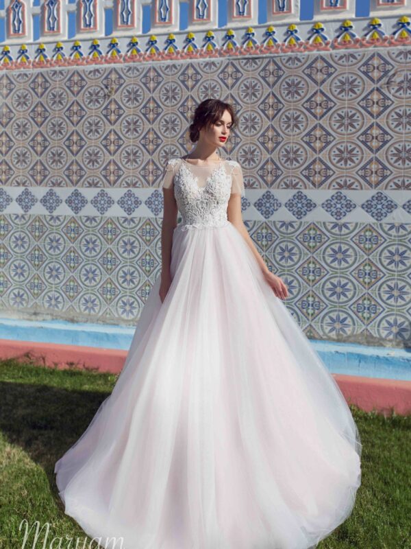 9u3otv8kx4ay6wck87741rnx scaled Кружевное свадебное платье А-силуэта Maryam