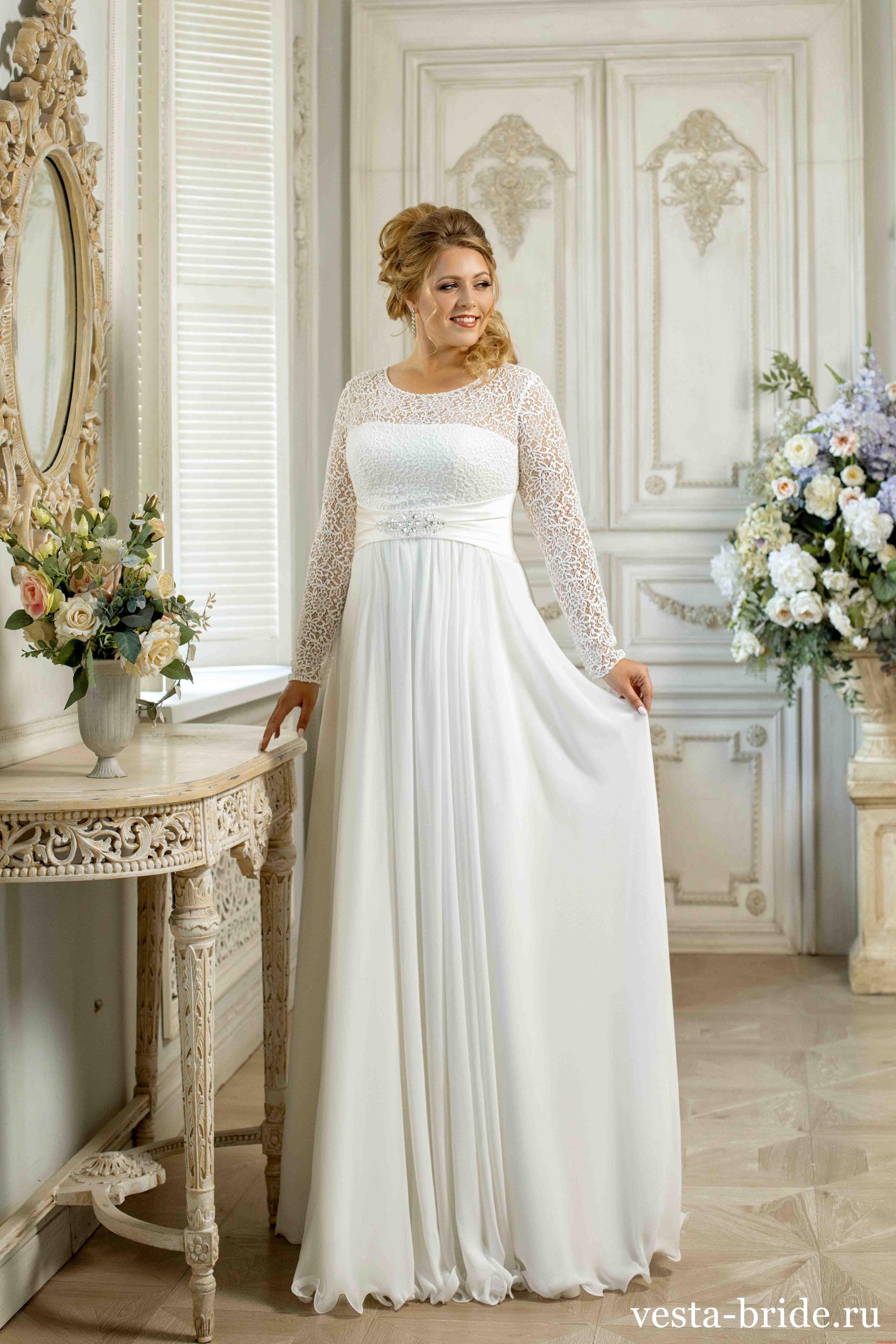 kqc4mp9nttlm7jg60o5arcrv scaled Закрытое свадебное платье Ампир (в греческом стиле) D-13-Plus Size