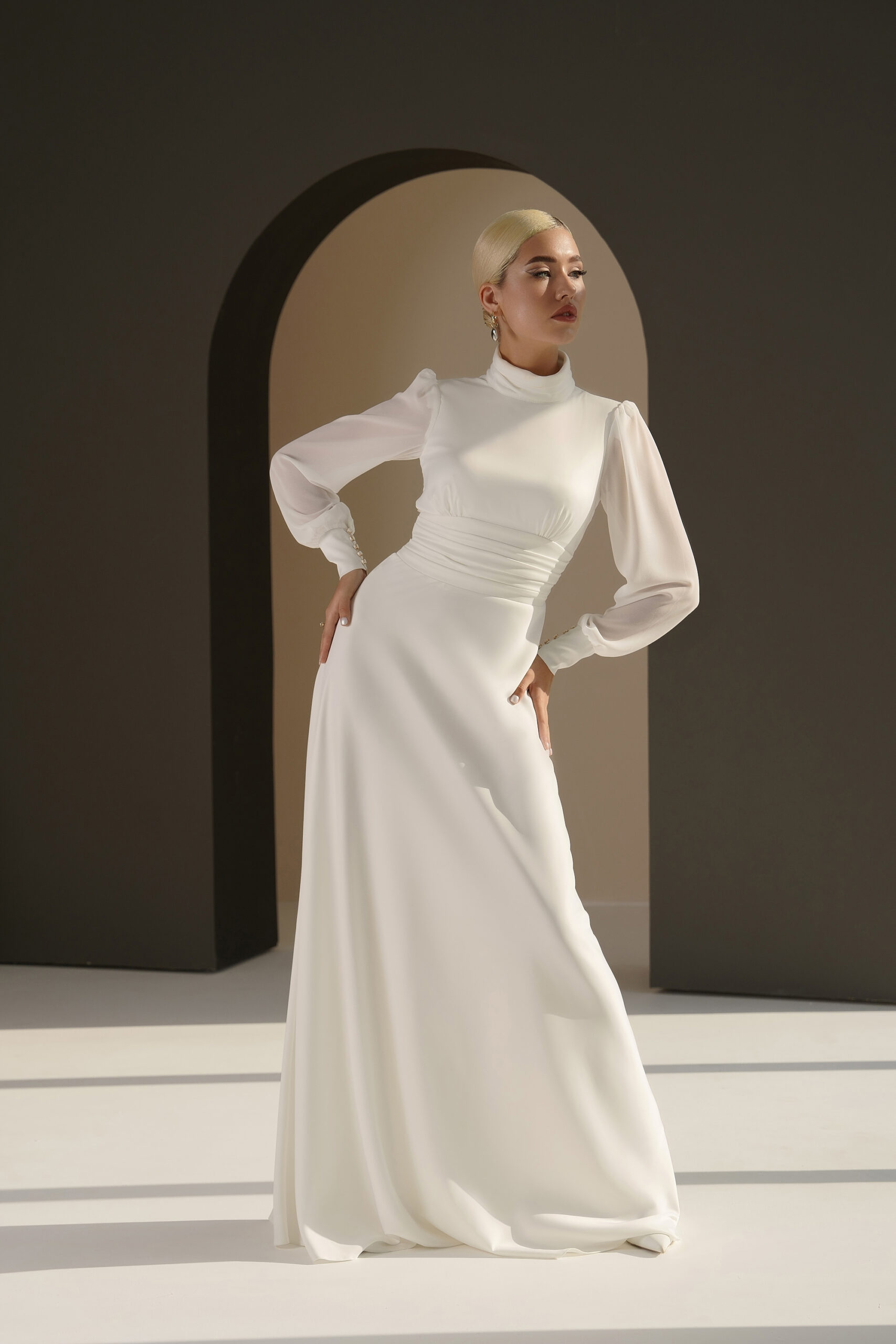 dsc09749 scaled Лаконичное, стильное свадебное платье "Линея"