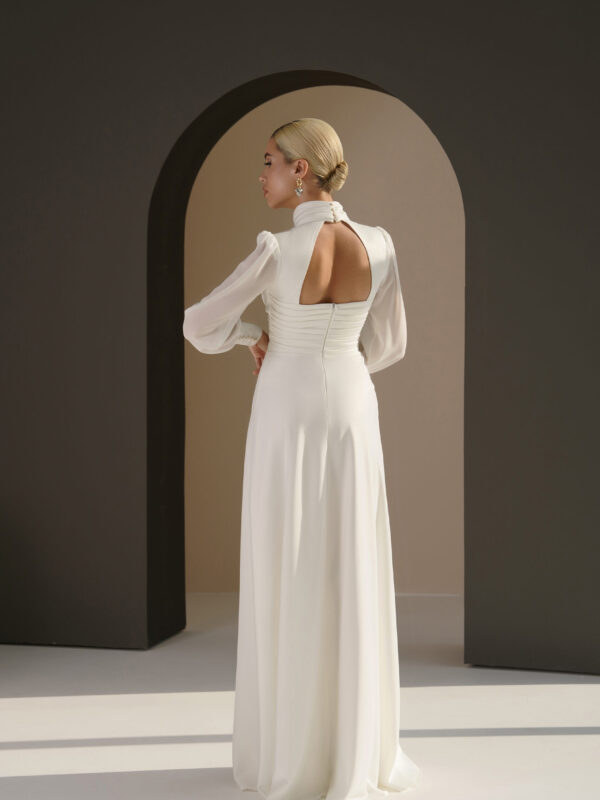 dsc09775 scaled Лаконичное, стильное свадебное платье "Линея"